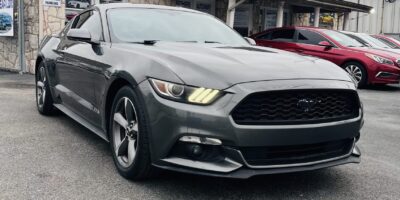 Ford Mustang V6 Coupe